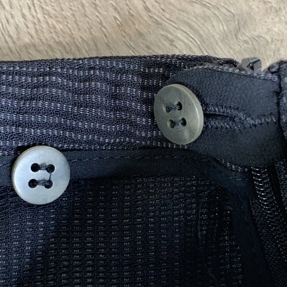 Giorgio Armani Borgo21 Pants Women 42 Black Pinstripe Pleat Front Hip Button/Zip - Picture 10 of 11